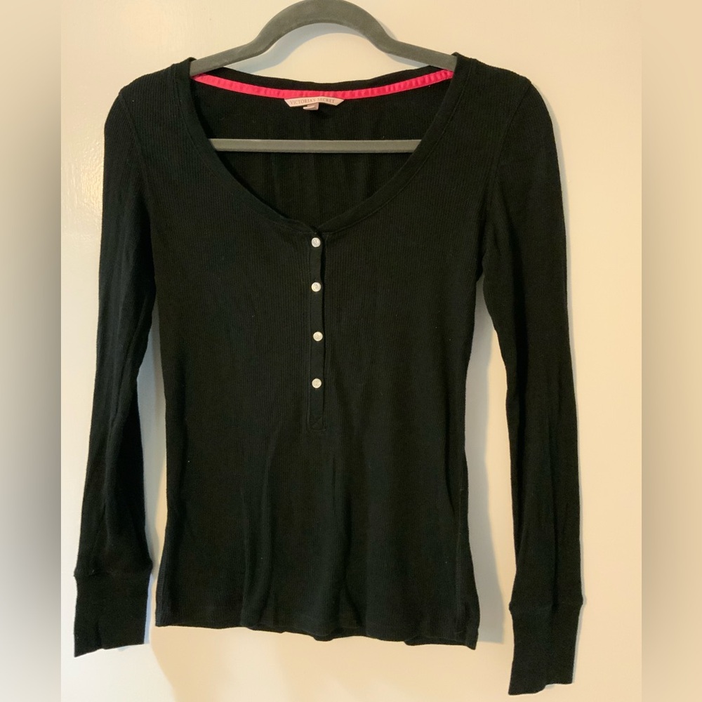 Victoria’s Secret ribbed scoop neck button down shirt size extra small